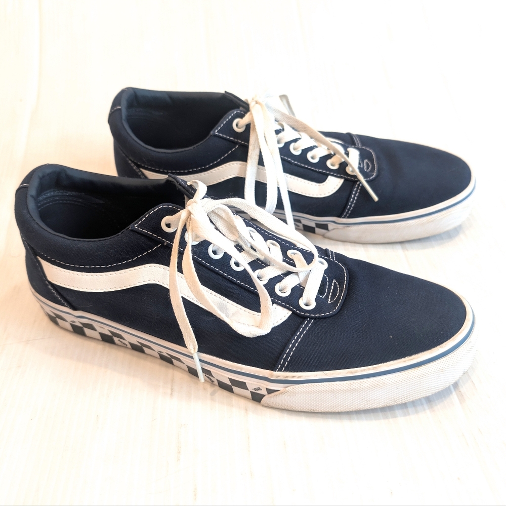 VANS Men's Blue Canvas Lowtop Sneakers With Checkerboard Soles Size 12